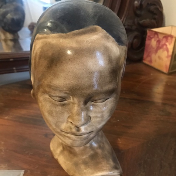 VINTAGE CERAMIC ELDERLY AFRICAN BUST - Picture 1 of 3
